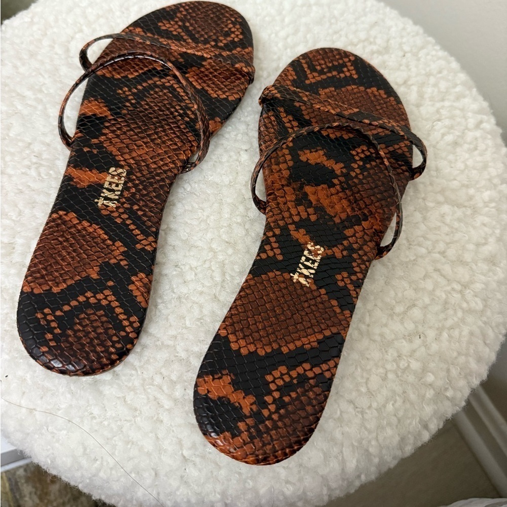 TKEES® & Madewell Gemma Vegan Leather Sandals Snake Embossed NEW w/o tags - Picture 2 of 7